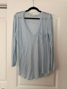 We The Free Light Blue V-Neck Long Sleeve Pocket Tee